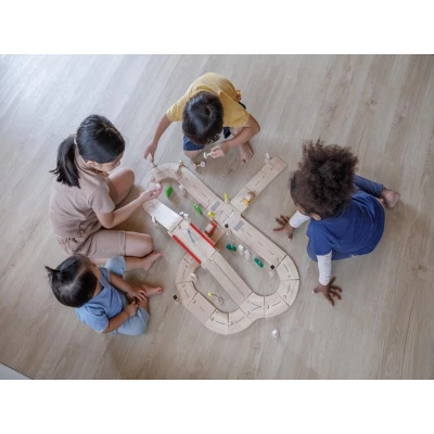 Plantoys| Rubber Road & Rail Set - Medium - Image 7