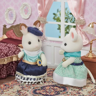 Calico Critters Town Series Marshmallow Mouse, Collectible Doll Figure With Fashion Accessories - Image 4