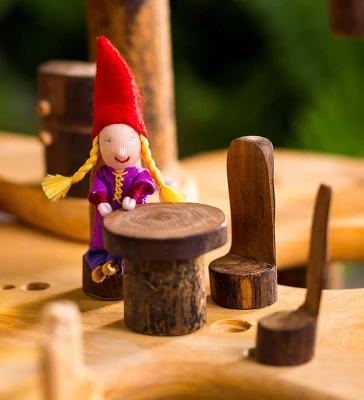 HearthSong Tree Blocks 34-Piece Tree Fort Kit, Includes Platforms, Staircase, Bridges, And More - Image 6