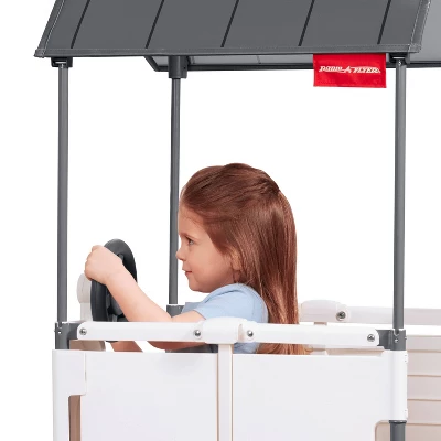 Radio Flyer Play & Fold Away Modern Farm House - Image 3